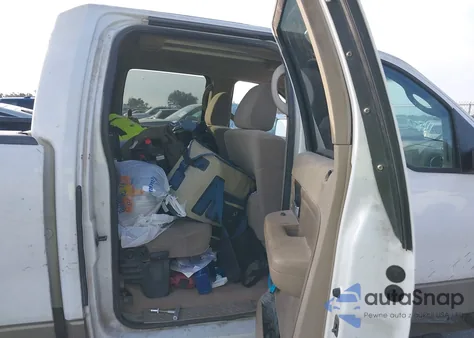 2004 Ford F-150 Lariat/Xlt z USA, uszkodzony, nr VIN 1FTPW12554KB91582